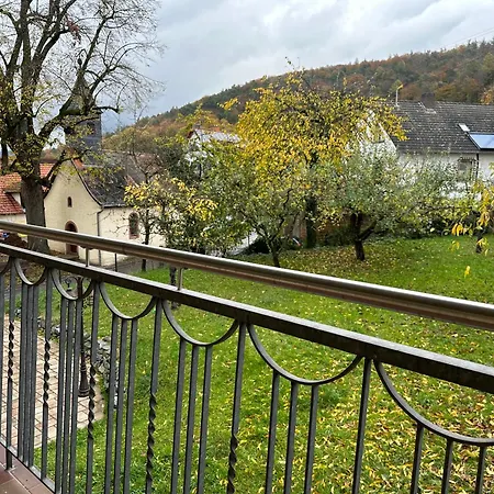 بيت ريفي Spessartruh Frohnhofen